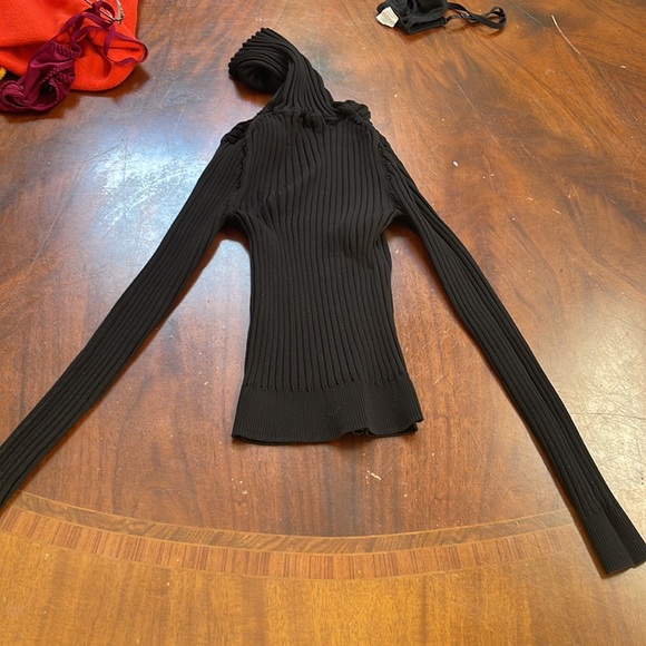 Babaton  Xs black turtleneck fitted sweater - Picture 4 of 4